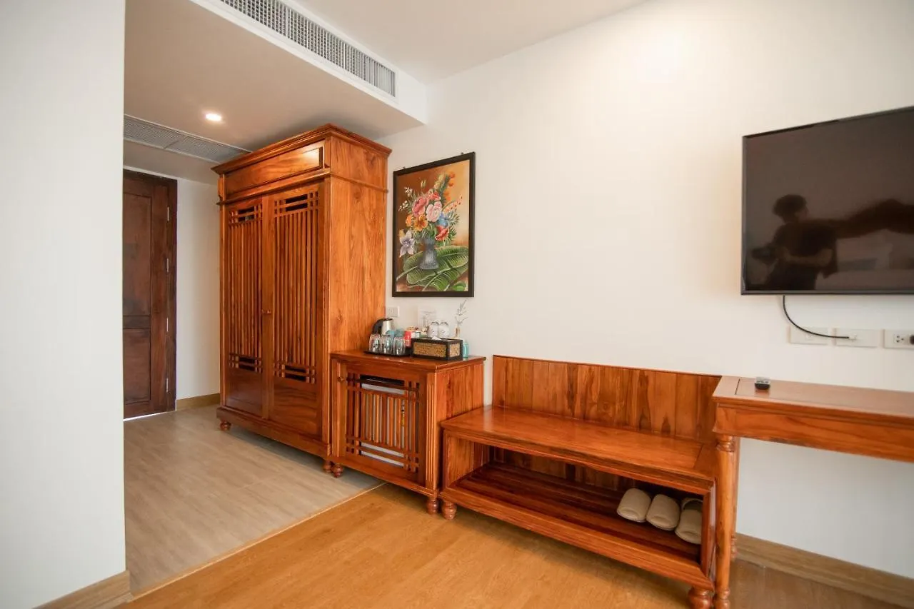 Ang Thong Hotel Luang Prabang 4*,  Laos